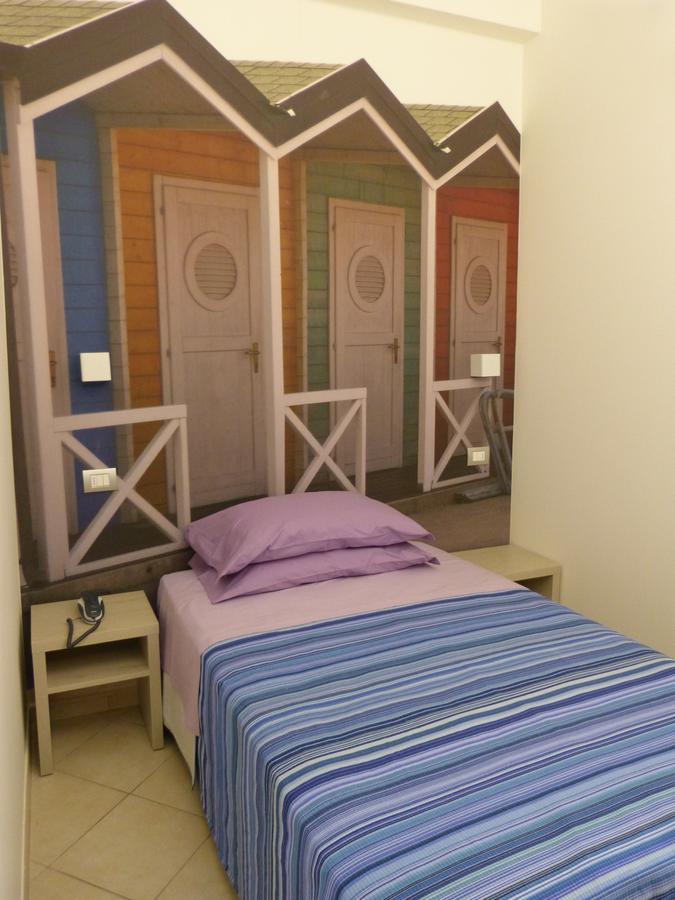 Hotel D'Annunzio Cattolica Exteriör bild